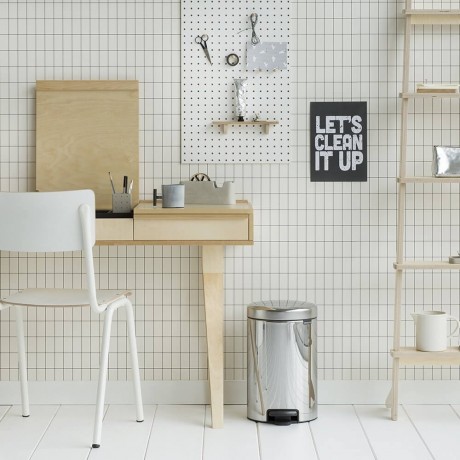 12 л. цвят блестящ инокс кош за боклук с педал Brabantia NewIcon
