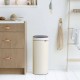 30 л. кош за боклук в бадемов цвят Brabantia от серия Touch Bin New