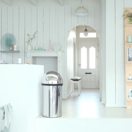 60 л. кош за отпадъци блестящ инокс Brabantia от серия Push Bin