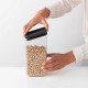 Купи 1,6 л. квадратен буркан Brabantia с тъмно сив капак от