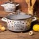 20 см емайлирана тенджера Metalac Posude с надпис The secret ingredient is always love