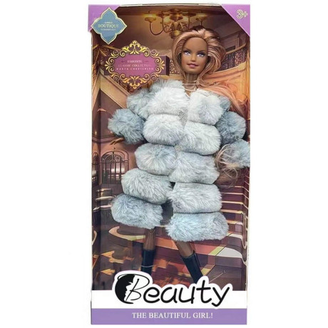 Кукла с дълго палто